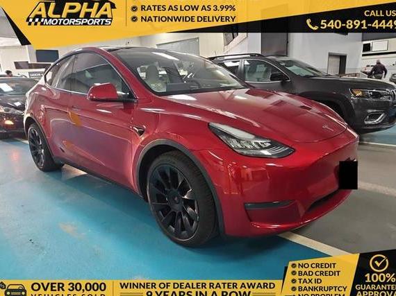 TESLA MODEL Y 2020 5YJYGDEE5LF040395 image
